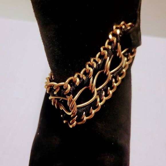 B Makowsky Black Suede Pull on Heeled Ankle Boots Size 9M - Picture 10 of 13